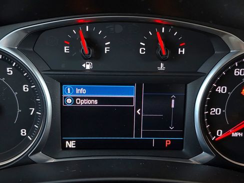 Used 2021 GMC Terrain SLE FWD image 32