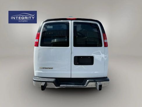 Used 2020 Chevrolet Express 2500 w/ Driver Convenience Package image 4