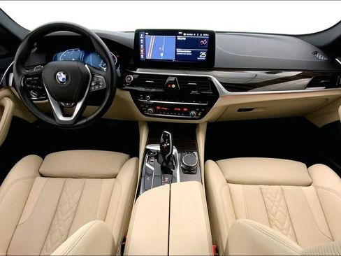 Certified 2023 BMW 530i xDrive w/ Premium Package image 16