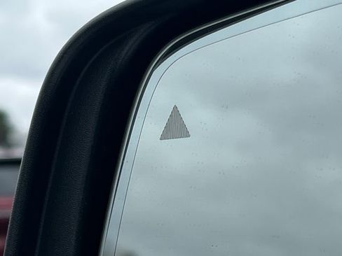 Used 2020 Jeep Grand Cherokee Limited image 42