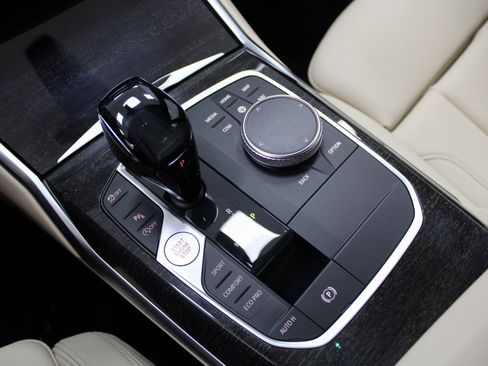 Used 2021 BMW 330i Sedan w/ Convenience Package image 41