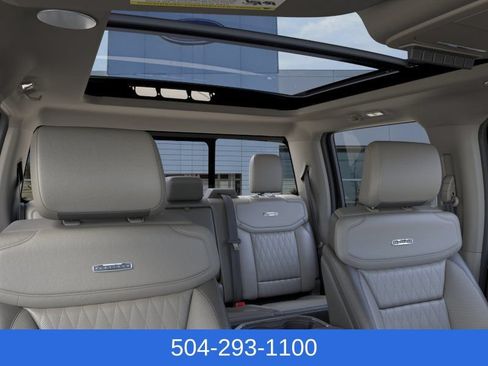 New 2026 Ford F350 Platinum w/ Platinum Plus Package AWD/4WD image 24