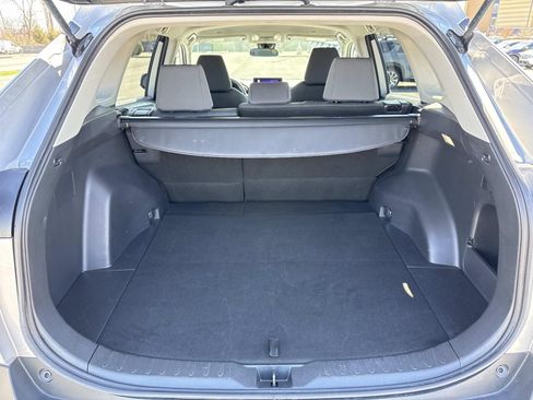 Used 2025 Toyota RAV4 XLE image 27