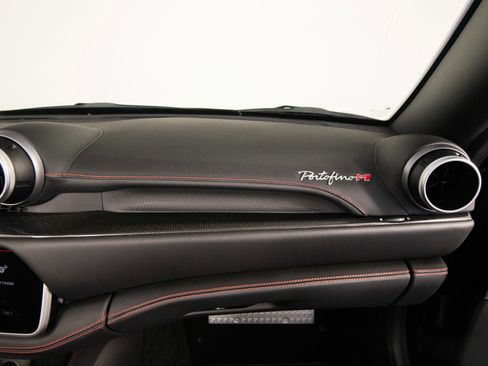 Certified 2022 Ferrari Portofino M RWD image 33