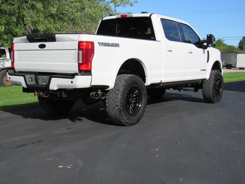 Used 2022 Ford F250 Lariat w/ Tremor Off-Road Package AWD/4WD image 7