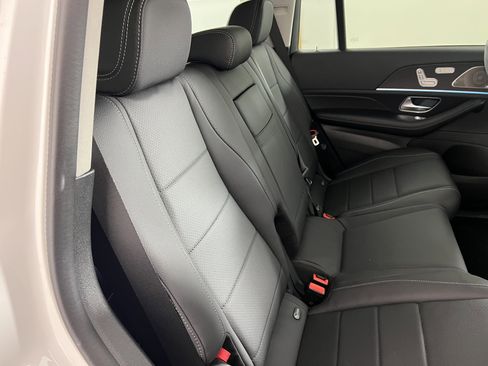 New 2026 Mercedes-Benz GLS 450 4MATIC image 26