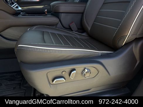 New 2026 GMC Yukon Denali Ultimate AWD/4WD image 24