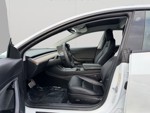 Used 2021 Tesla Model 3 Performance image 15