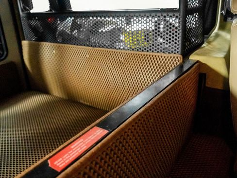 Used 2003 HUMMER H1 4-Door Wagon image 59