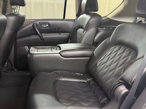 Used 2024 Nissan Armada Platinum w/ Captain's Chairs Package RWD image 14
