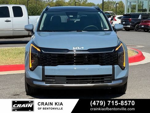 Certified 2026 Kia Sportage EX w/ EX Panoramic Sunroof Package AWD/4WD image 2