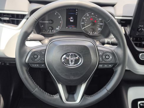 Certified 2025 Toyota Corolla SE FWD image 15