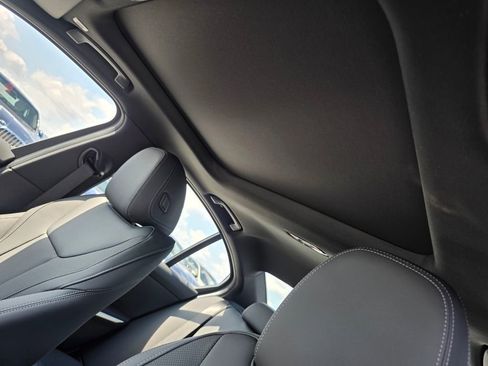 New 2026 BMW 330i Sedan w/ M Sport Package RWD image 10