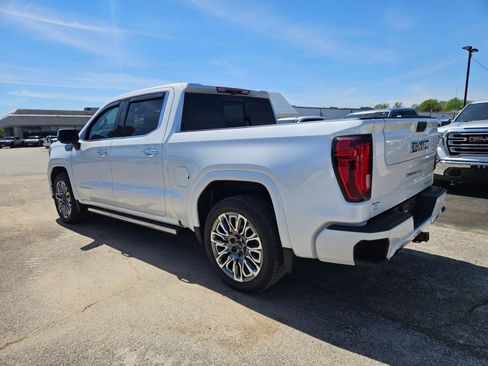 Used 2025 GMC Sierra 1500 Denali Ultimate image 3