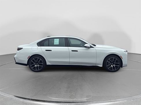 Certified 2023 BMW 740i w/ Parking Assistance Package RWD image 7