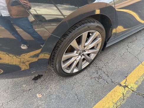 Used 2019 MAZDA MAZDA3 AWD Sedan w/ Preferred Package image 12