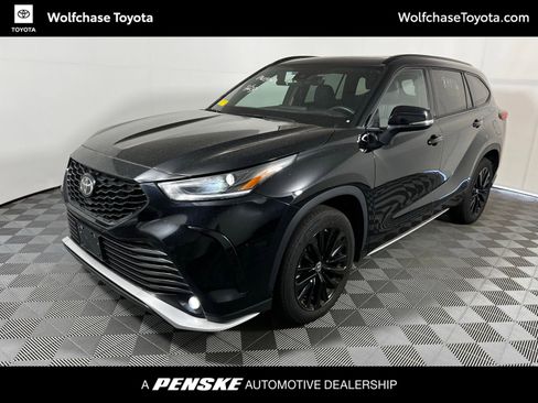 Used 2025 Toyota Highlander XSE AWD/4WD image 1