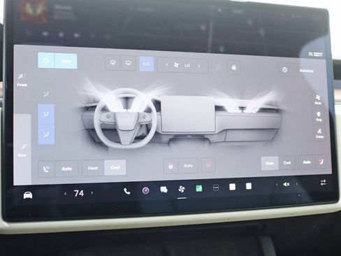 Used 2022 Tesla Model X image 16