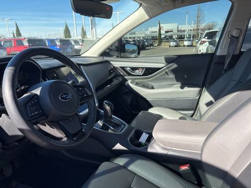 Used 2024 Subaru Outback Onyx Edition XT image 4