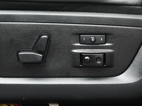 Used 2018 RAM 2500 Laramie w/ Off Road Package AWD/4WD image 10