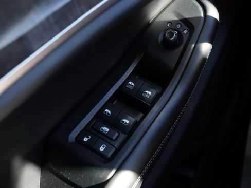 Certified 2024 Jeep Grand Cherokee L Limited w/ Black Appearance Package image 13