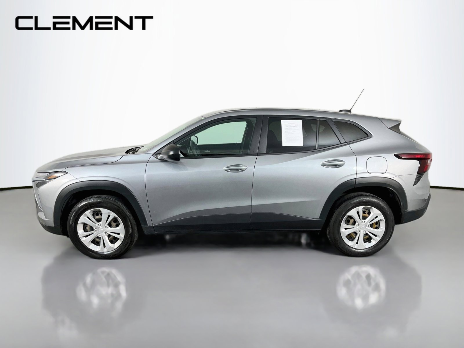 Used 2025 Chevrolet Trax LS w/ Driver Confidence Package FWD image 5
