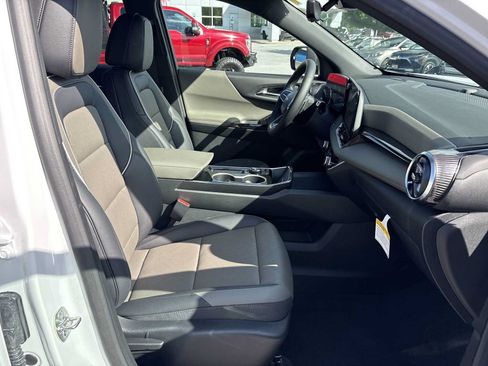 New 2027 Chevrolet Equinox LT w/ Convenience Package II AWD/4WD image 27
