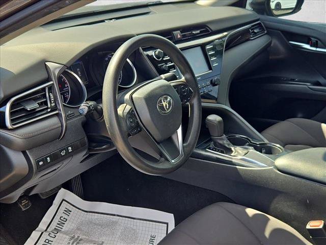 Used 2020 Toyota Camry LE FWD image 9