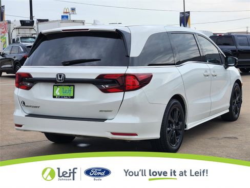 Used 2023 Honda Odyssey Sport image 3