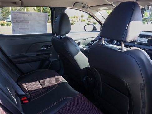 New 2025 Nissan Kicks SR image 17