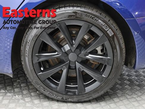 Used 2021 Tesla Model 3 Standard Range Plus image 8