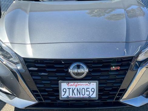 Used 2024 Nissan Altima 2.5 SR w/ SR Premium Package image 9