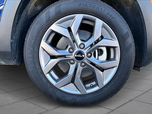 Used 2025 Kia Seltos LX image 10