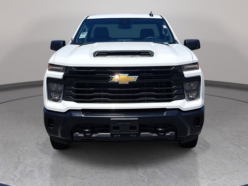 Used 2025 Chevrolet Silverado 2500 W/T w/ WT Convenience Package AWD/4WD image 2