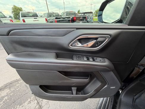 Used 2021 Chevrolet Suburban RST w/ Luxury Package AWD/4WD image 20