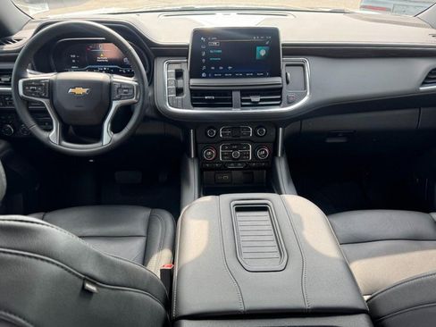 Used 2024 Chevrolet Tahoe LT w/ LT Signature Package AWD/4WD image 9