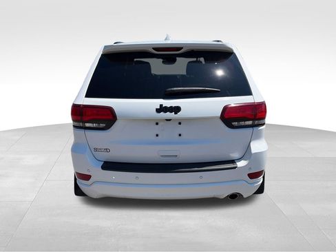 Used 2020 Jeep Grand Cherokee Altitude RWD image 4