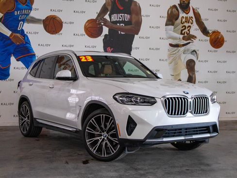 Used 2023 BMW X3 xDrive30i w/ Premium Package AWD/4WD image 3