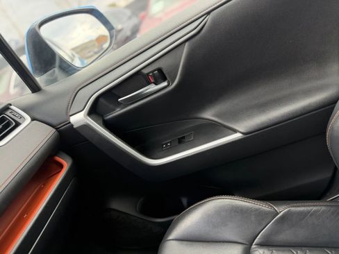 Used 2020 Toyota RAV4 Adventure image 38