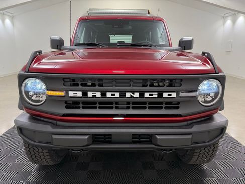 New 2025 Ford Bronco 4-Door w/ Sasquatch Package AWD/4WD image 2