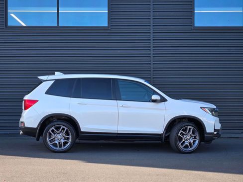 Certified 2023 Honda Passport EX-L image 3