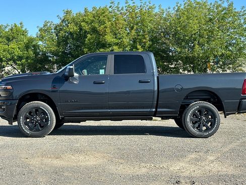 New 2026 RAM 2500 Laramie AWD/4WD image 6