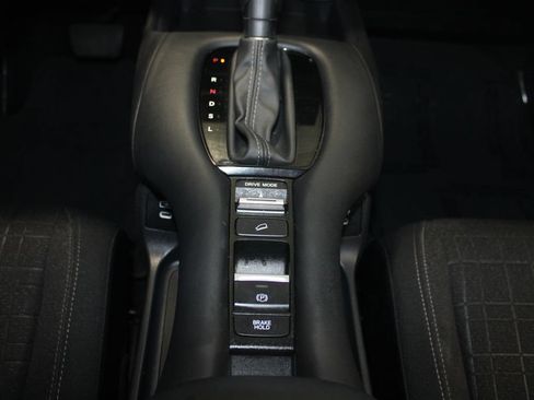 Used 2024 Honda HR-V LX image 16