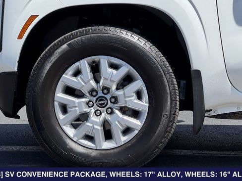 Used 2024 Nissan Frontier SV w/ SV Convenience Package RWD image 25