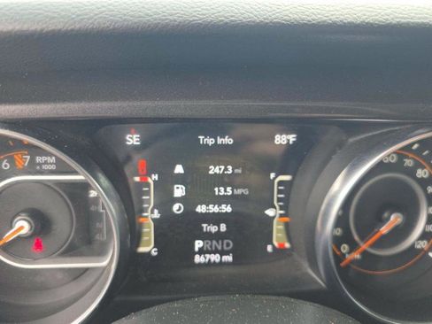 Used 2022 Jeep Gladiator Sport AWD/4WD image 10