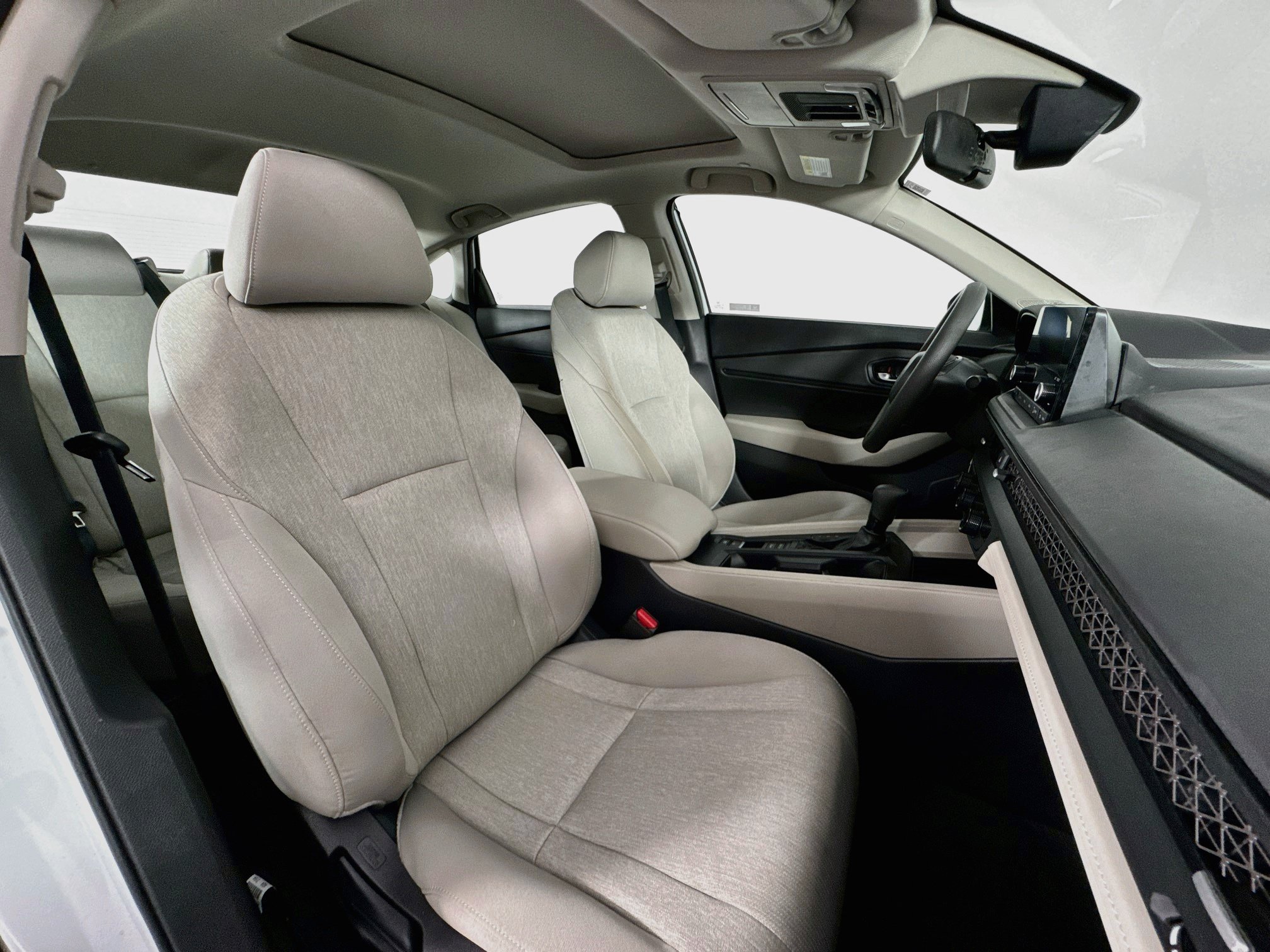Certified 2023 Honda Accord EX image 27