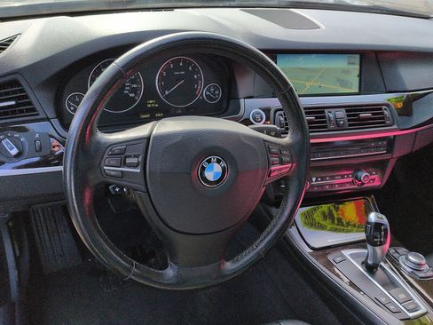 Used 2011 BMW 535i xDrive Sedan image 9
