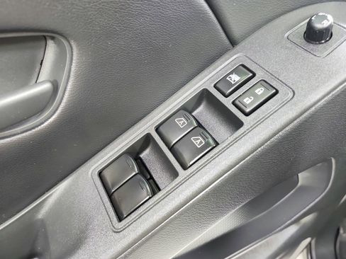 Used 2026 Nissan Frontier SV w/ All-Weather Content Package AWD/4WD image 36