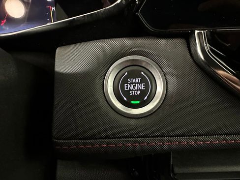 Used 2023 Chevrolet Colorado Z71 w/ Z71 Convenience Package 2 image 15