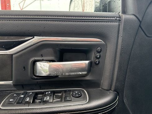 Used 2022 RAM 3500 Laramie image 9